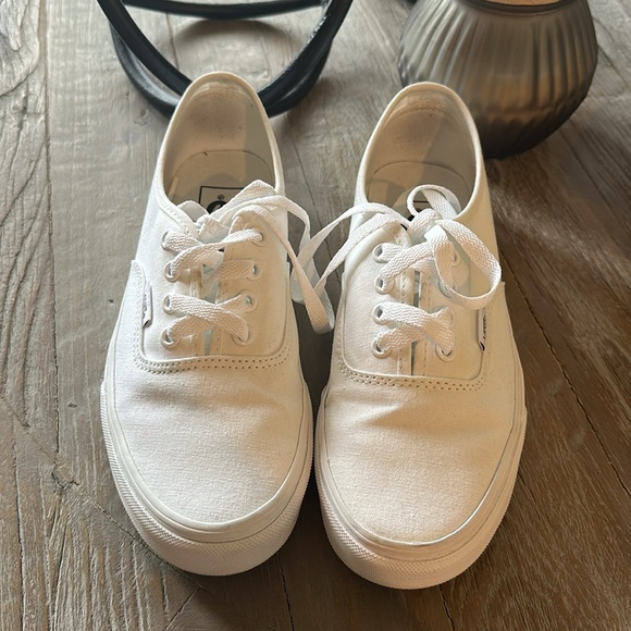 White Vans - Picture 2 of 8